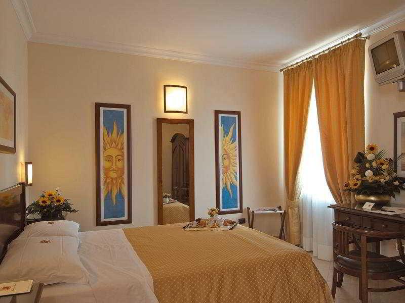 Buono Hotel Naples Bilik gambar